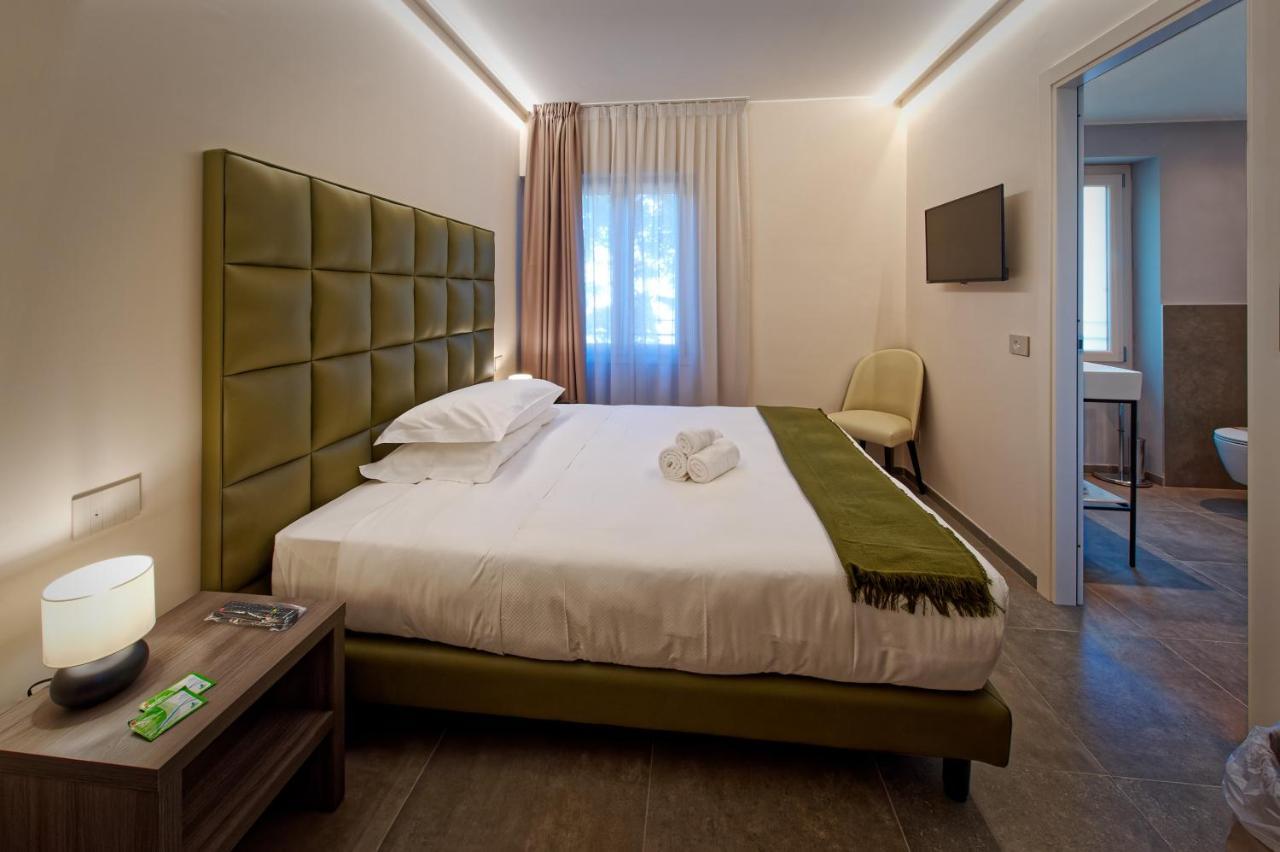 Albergo Giuan 阿尔玛·迪·塔吉亚 外观 照片
